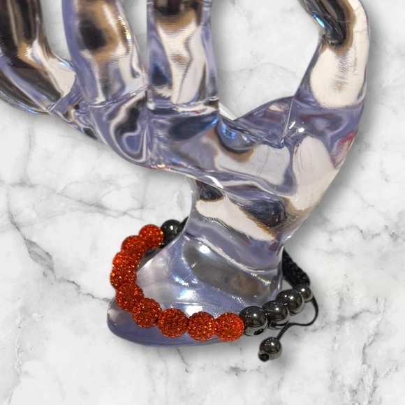 💟💎VINTAGE Handmade Black and Orange Beaded Bracelet - Picture 4 of 11